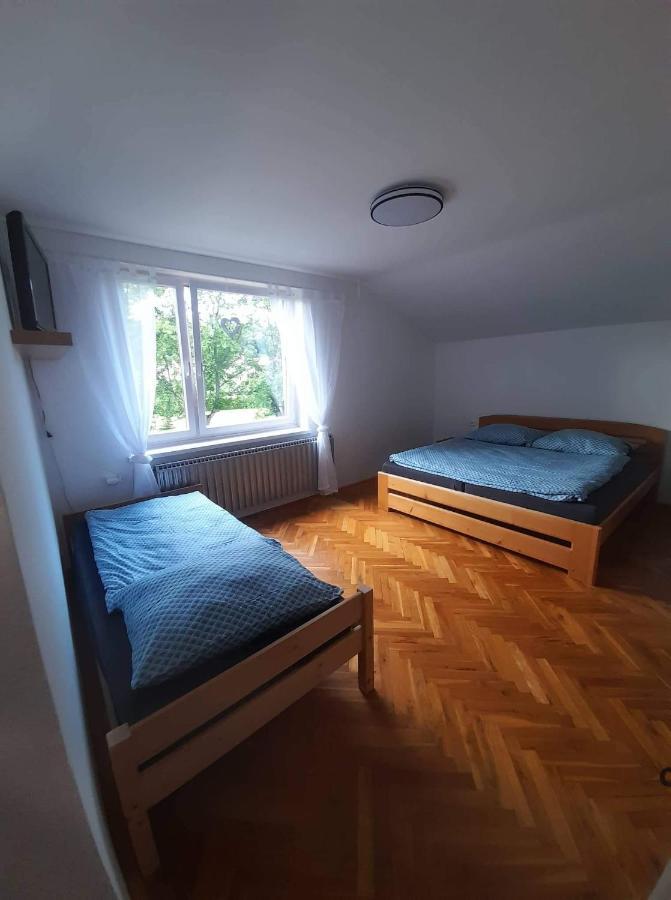 Petadvacitka Villa เชสกา สกาลิเซ ภายนอก รูปภาพ