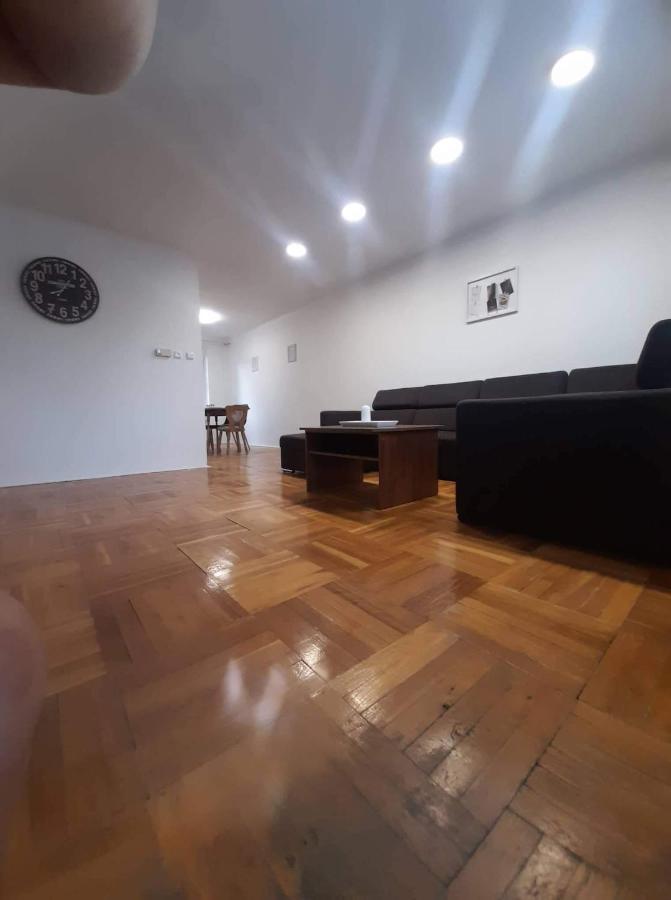 Petadvacitka Villa เชสกา สกาลิเซ ภายนอก รูปภาพ