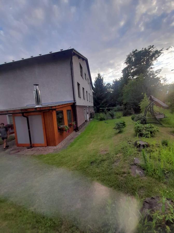 Petadvacitka Villa เชสกา สกาลิเซ ภายนอก รูปภาพ