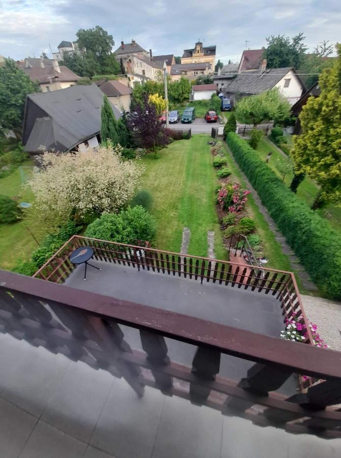 Petadvacitka Villa เชสกา สกาลิเซ ภายนอก รูปภาพ