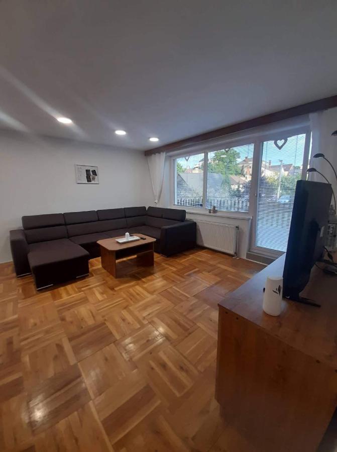 Petadvacitka Villa เชสกา สกาลิเซ ภายนอก รูปภาพ