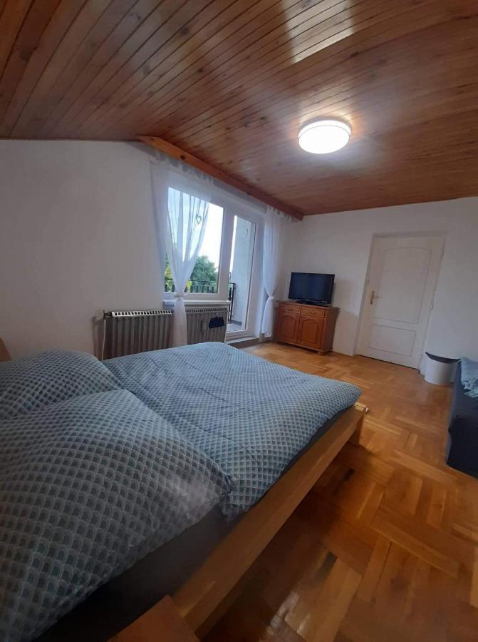 Petadvacitka Villa เชสกา สกาลิเซ ภายนอก รูปภาพ